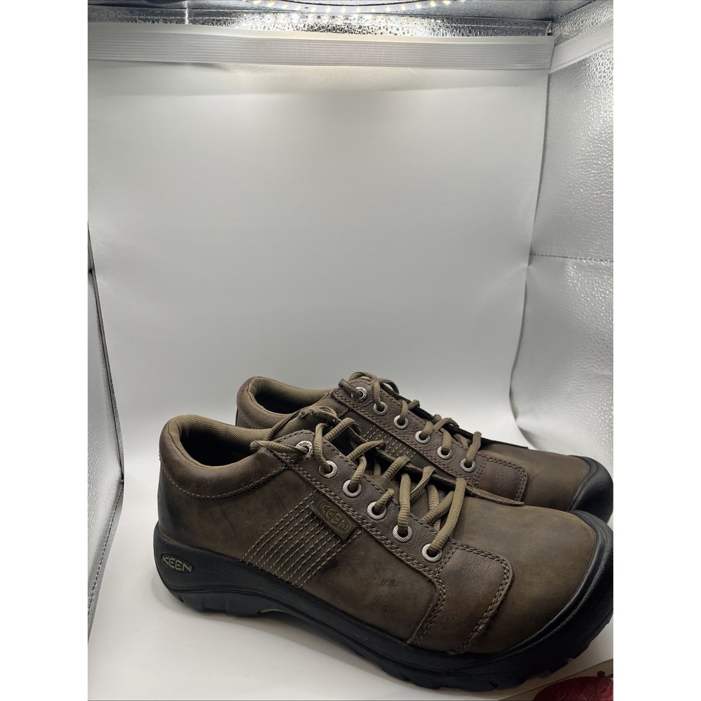 Keen Men's Size 10.5 Austin Hiking Shoes Brown Leather Low Top Outdoors Oxfords